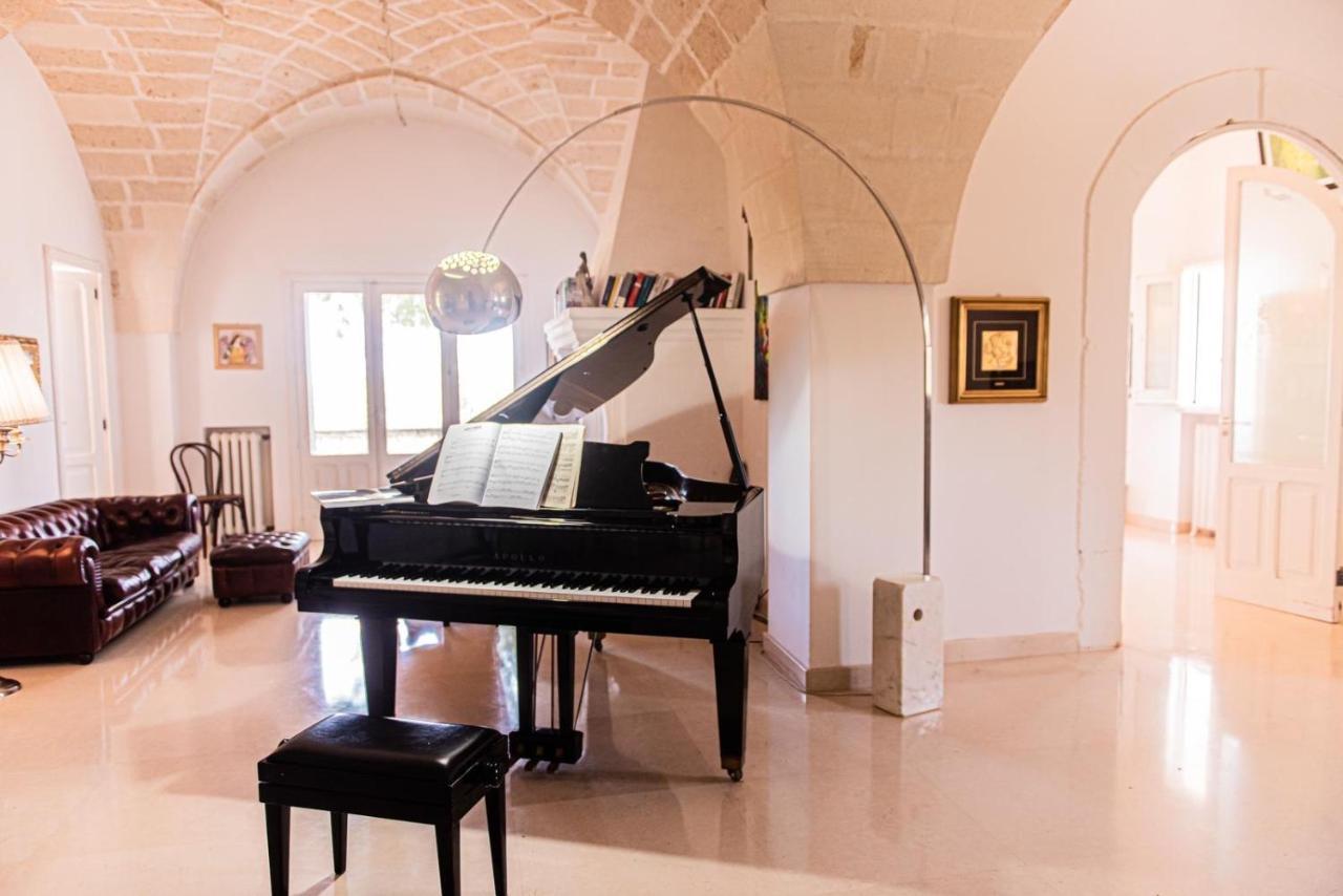 Villa Encantamiento - Dimora Gelsomino - Masseria Storica Nel Cuore Della Puglia Con Piscina Latiano Екстериор снимка